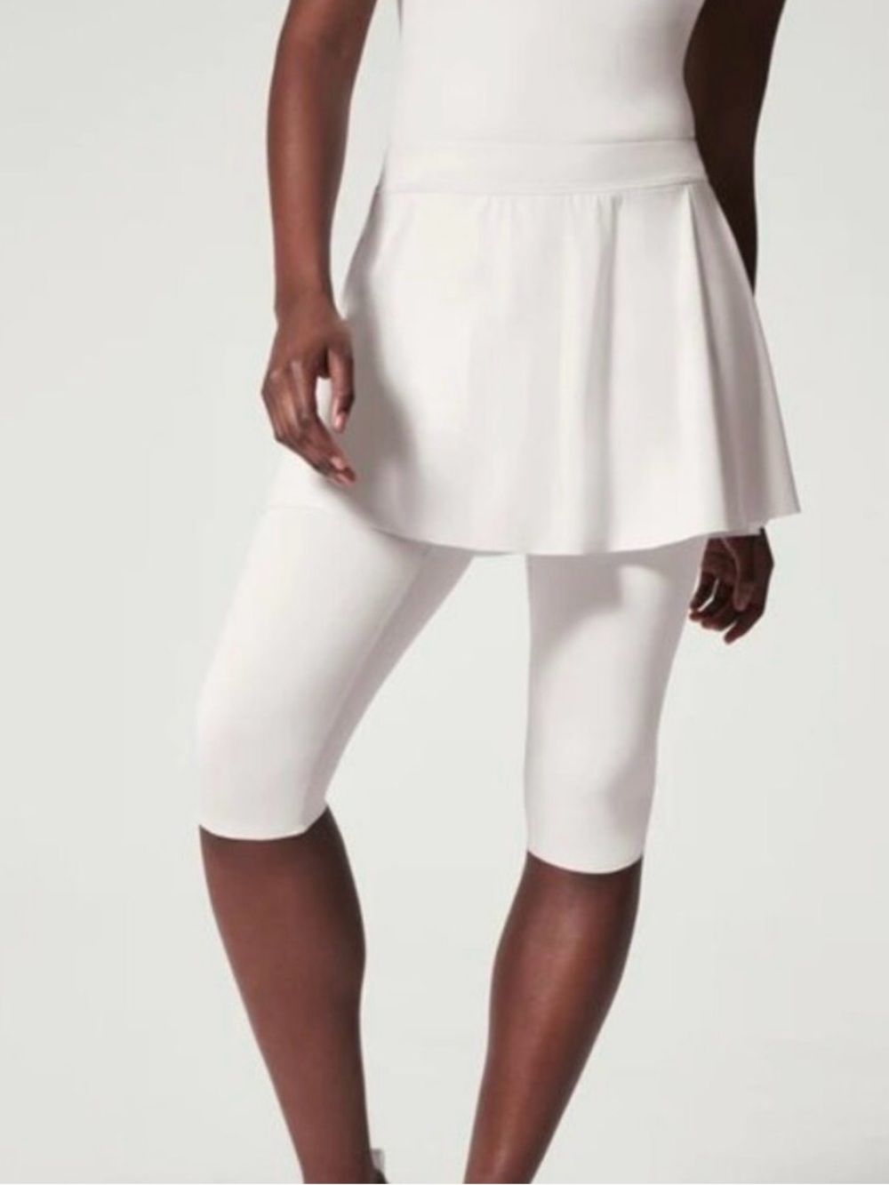 NWT Spanx Booty Boost Active Skirt Around Knee Leggings White Cloud